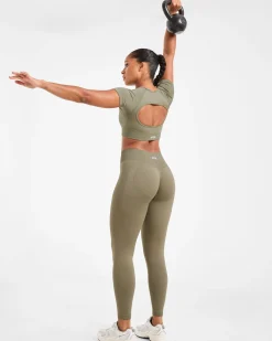Adapt Seamless Crop Top