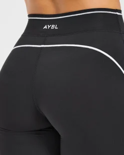 Form Flared Leggings